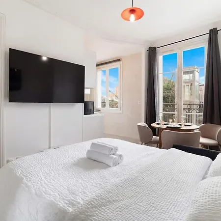 Elegant Deux Pieces - 15e * Paris